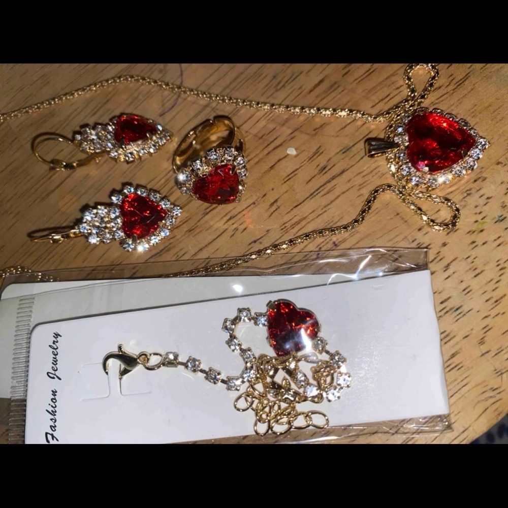 Jewelry Set - Picture 8 of 9